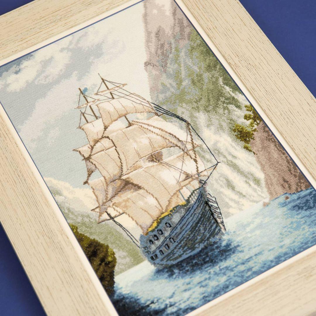 TO THE HOME HARBOR, Counted Cross Stitch Kit, 16 count Aida, size 25 x 38,5 cm, Charivna mit | Momentos Magicos (M-441) - Leo Hobby