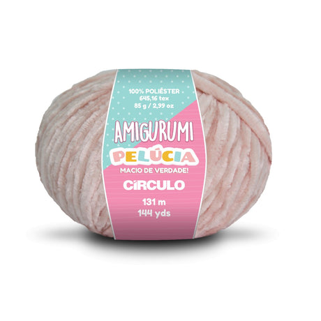 Circulo’s Pelucia Yarn, offering a velvet texture for amigurumi.