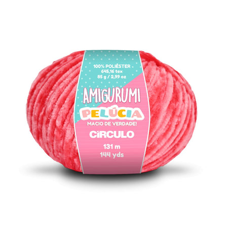 Circulo Pelucia Yarn, soft with a velvet touch for crafting.