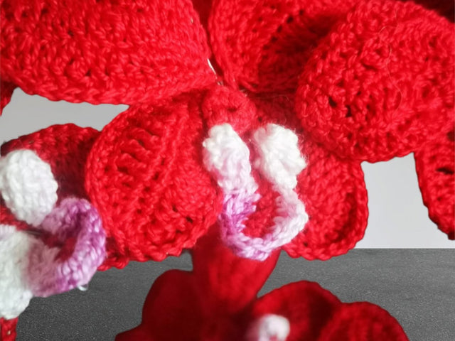 A crocheted orchid - Leo Hobby Marketplace