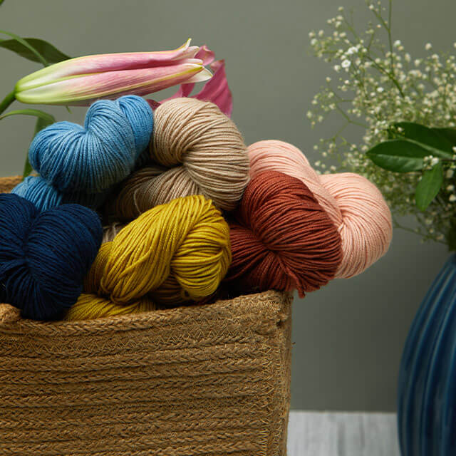 KnitPro | Symfonie Yarns | Flora 100% Naturally Dyed Superwash Merino - DK | Indigo Evening OR1006 (Semisolid Color)