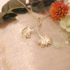 Ginkgo Leaf Pendant – Elegant Jewelry Symbolizing Peace, Hope & Vitality