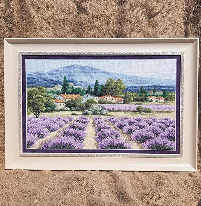 MOUNTAIN LAVENDER, Counted Cross Stitch Kit, 14 count Aida, size 42,5 x 26 cm, Charivna mit | Momentos Magicos (M-416)