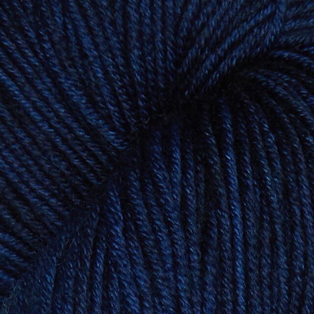 Symfonie Hand Dyed Yarns | VIVA 100% Superwash Merino | SS1017 Delhi Blue (Semisolid color)