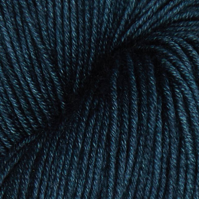 Symfonie Hand Dyed Yarns | VIVA 100% Superwash Merino | SS1018 Midnight Blue (Semisolid color)