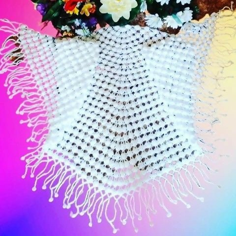 White shawl - Leo Hobby Marketplace