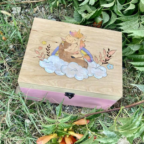 Wooden treasure box - Leo Hobby Marketplace