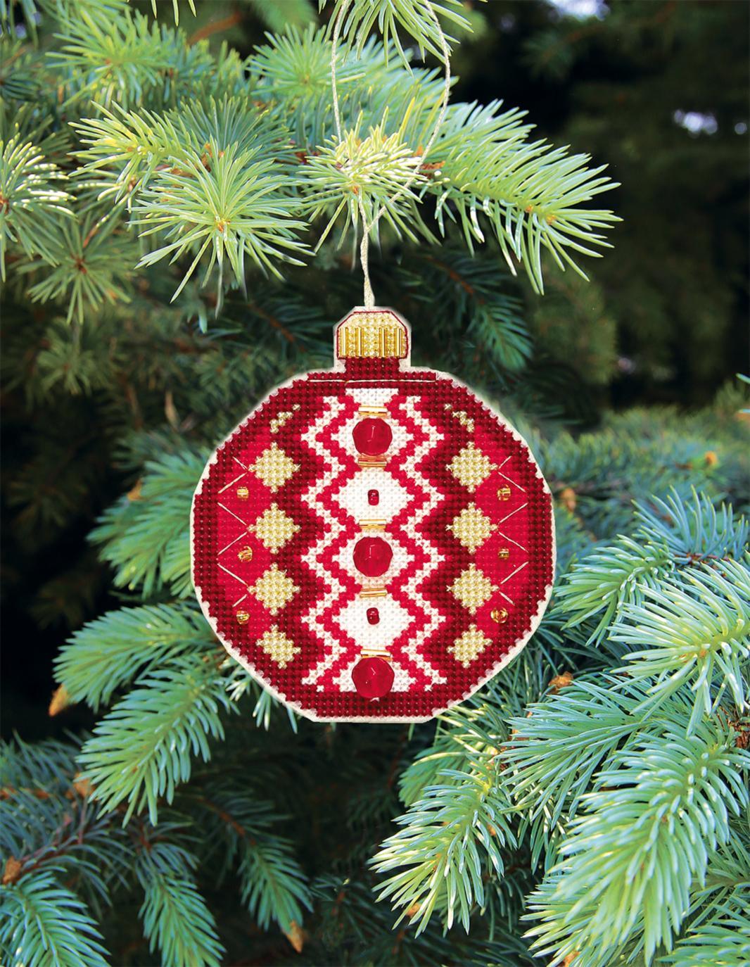 CHRISTMAS BALL TOY Cross Stitch Kit, 14 count plastic canvas, size 9 x 10 cm, CRYSTAL ART (T-14)