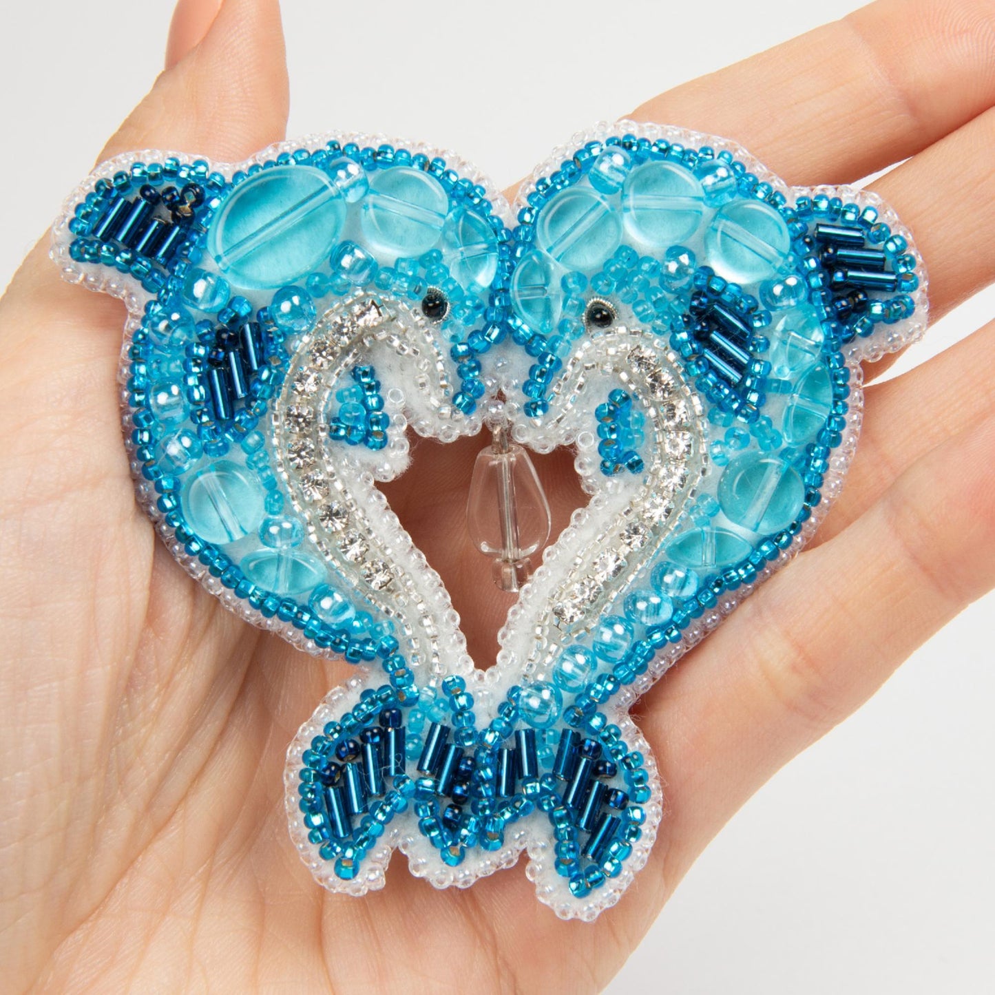 BP-280 Kit de abalorios para crear broche Crystal Art "Dolphins"