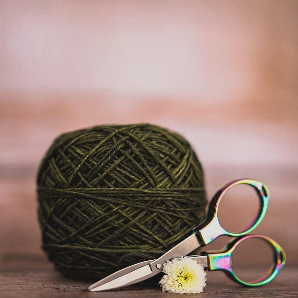 KnitPro Mindful Rainbow Folding Scissors, Knitting tool, KnitPro (36646) - Leo Hobby