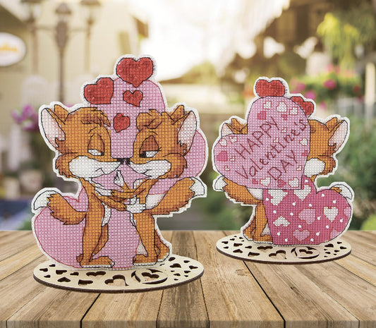 FOXES "Valentine's Day gift", Counted Cross Stitch Kit, 14 count plastic canvas, size 10,5 x 13 cm, CRYSTAL ART (T-60) - Leo Hobby